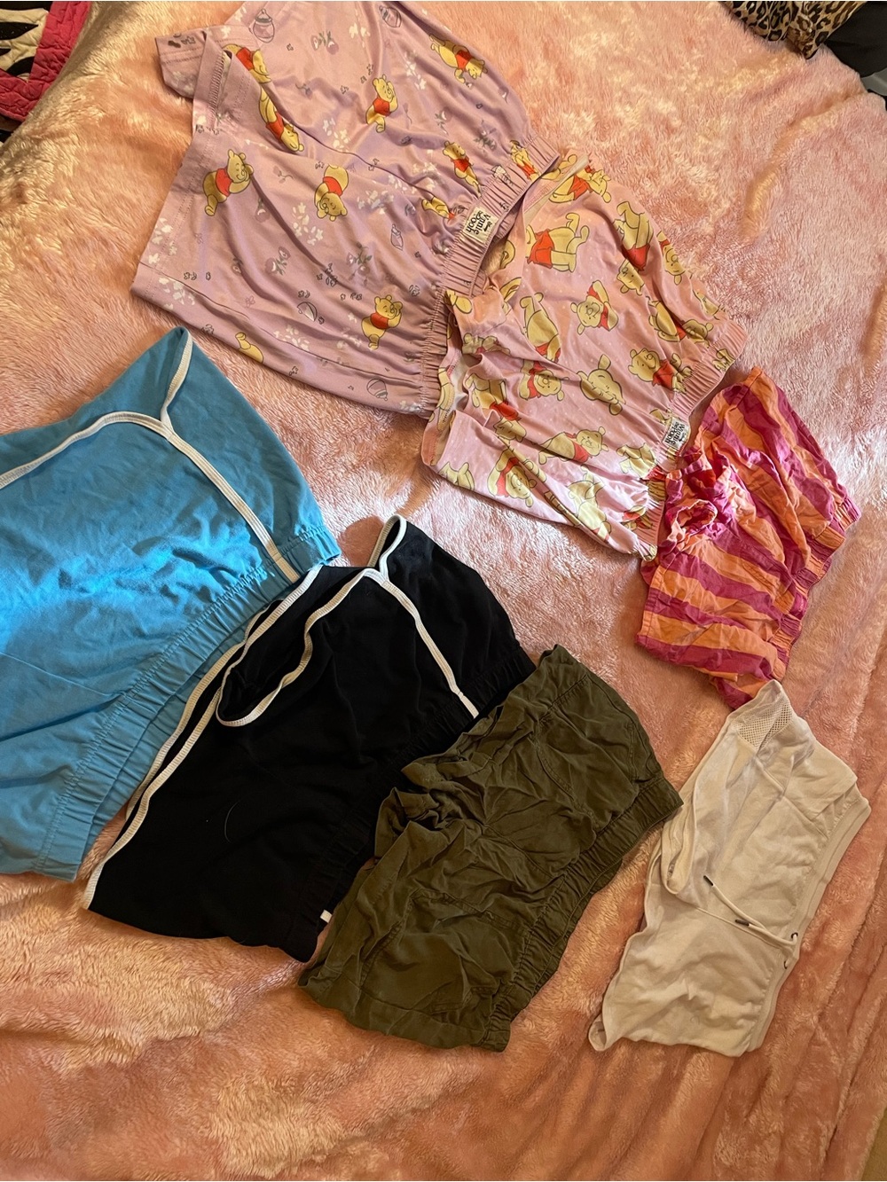 Mixed lot of shorts